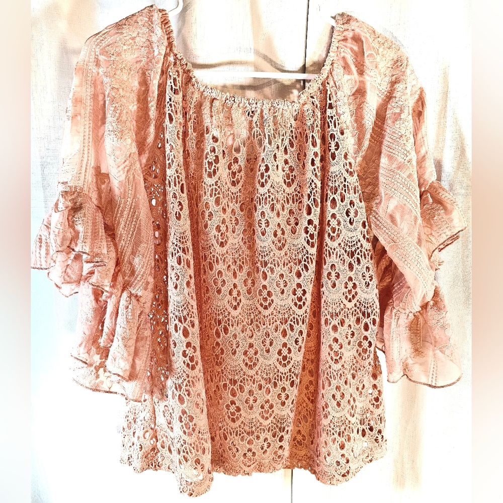 2/$20 Cato M Peach Lace Top - Picture 4 of 6